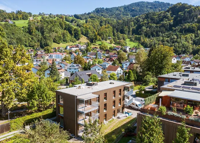 Urban-Apartmenthaus Zwischen Berg Und See