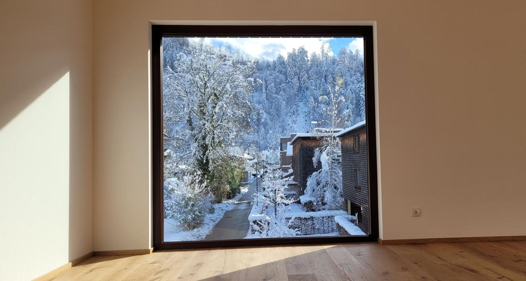 Urban-apartmenthaus Zwischen Berg Und